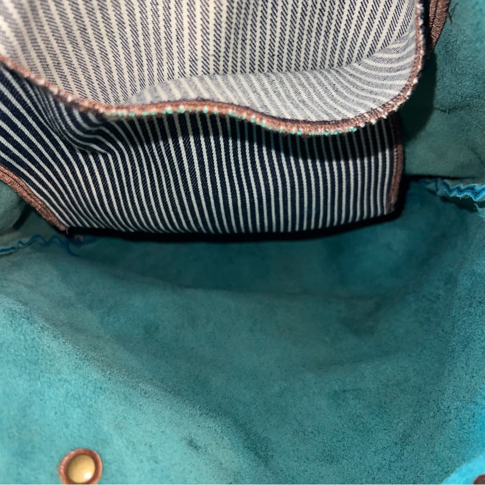 Hawks and Doves rustic leather tote - Picture 5 of 8
